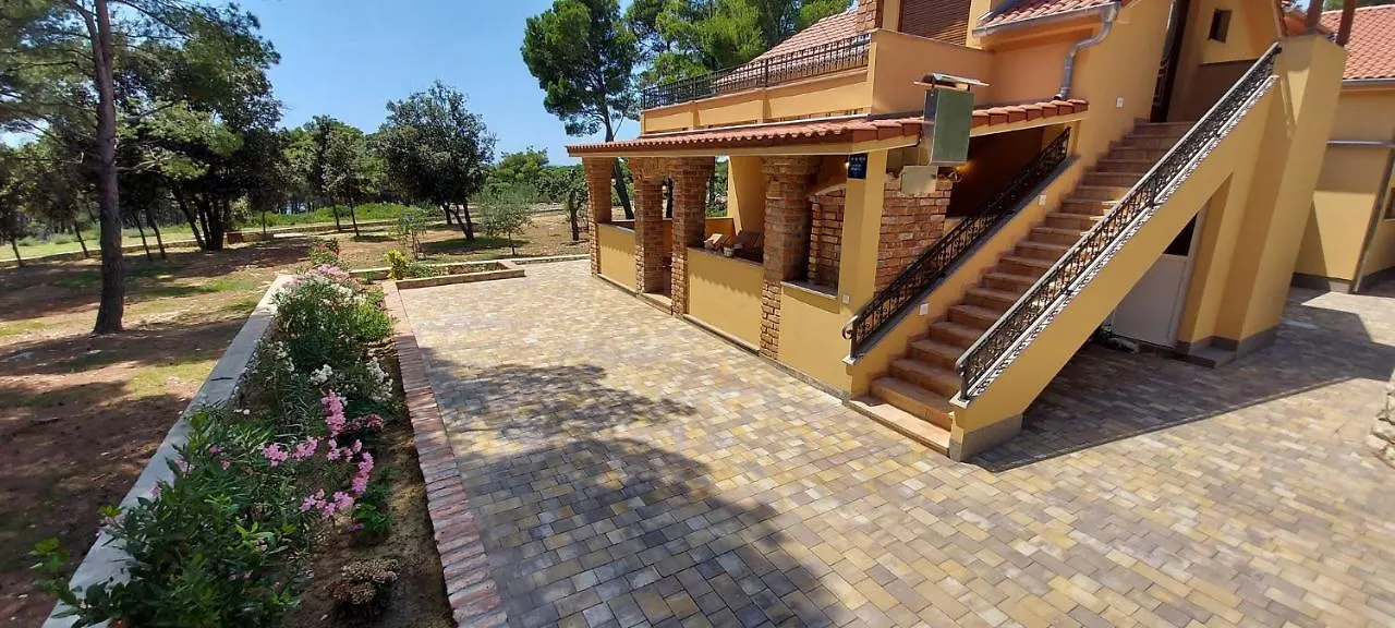 Apartment Kandarola Resort Kampor